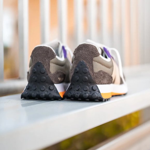 New Balance 327 RARE Unisex  M10/W11.5 Casual Sneakers Shoes CAMO Tan Plumb NEW main image 6